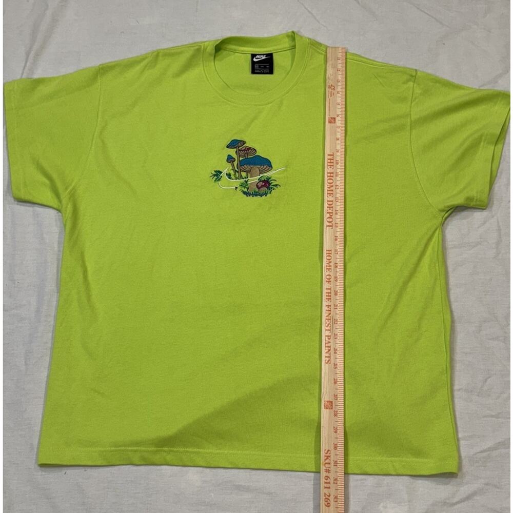 Nike Shirt Mens 2XL Rare Neon Green Sportswear Mushroom Embroidered Crew Neck - Picture 4 of 12